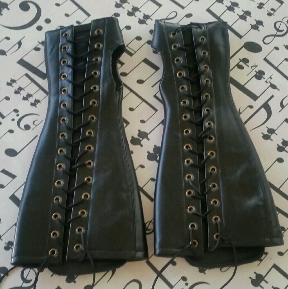 Black Lace-Up Women's Gloves